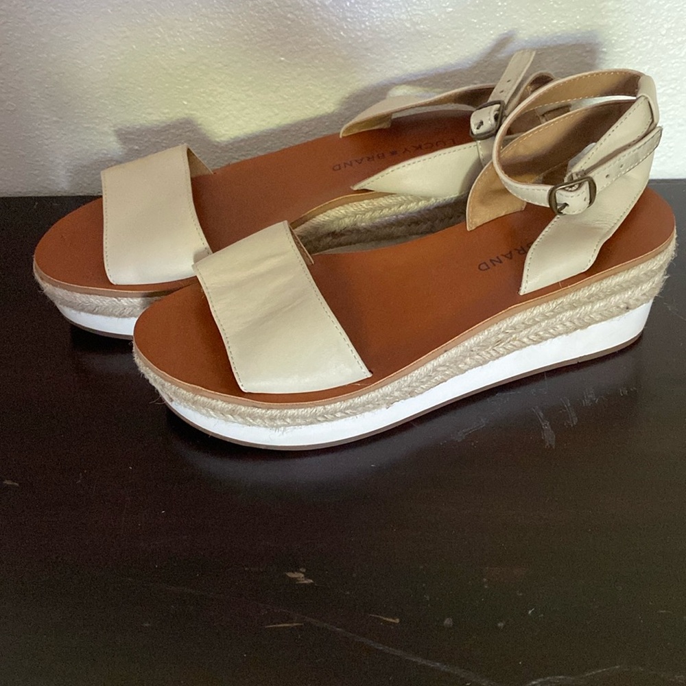 Lucky Brand cream leather Espadrille wedge size 7